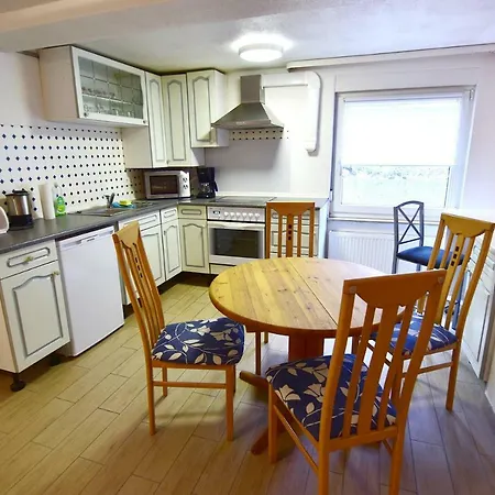 Apartment Ferienwohnung Mit Garten Und Pool *