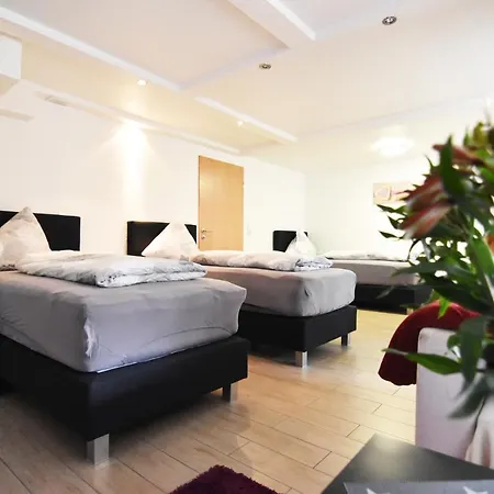 Apartmán Ferienwohnung Mit Garten Und Pool Kolín nad Rýnem