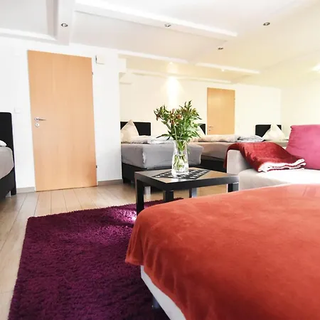 Ferienwohnung Mit Garten Und Pool