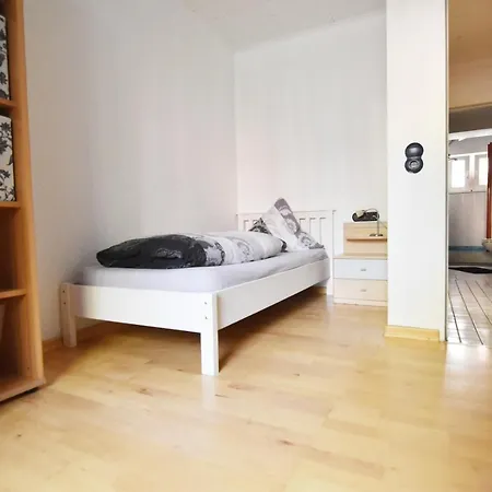 Ferienwohnung Mit Garten Und Pool Apartmán